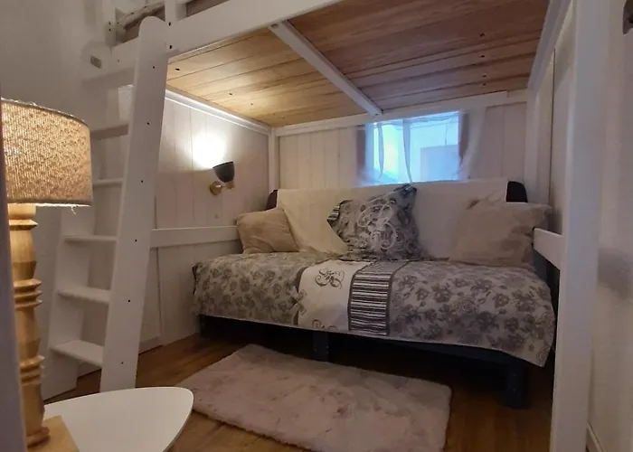 Renovated Cosy 6 Pers Lägenhet